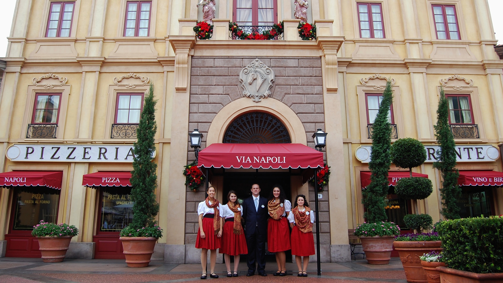 Work as a restaurant Manager in Epcot Italy for one of the PATINA restaurants 